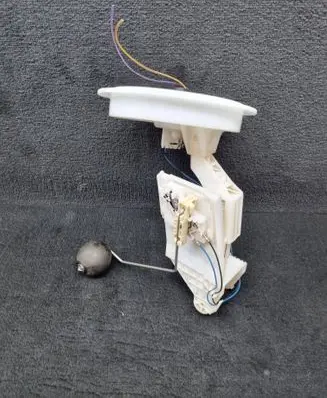 Audi A4 S4 B7 8E 8H Fuel level sensor 8E0201317R 221824090007