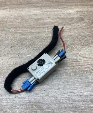BMW 5 F10 F11 Aerial antenna amplifier 6990090 21367510