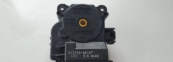 Lexus RX 330 - 350 - 400H A/C air flow flap actuator/motor 