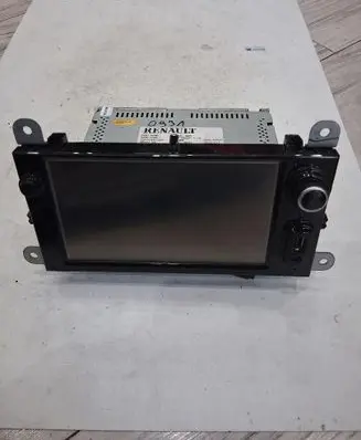 Renault Clio IV Radio/CD/DVD/GPS head unit 281158699R
