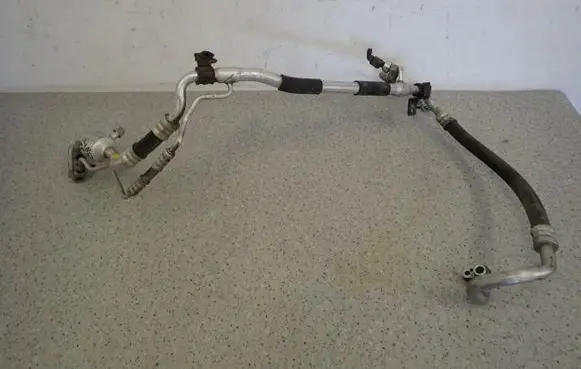 KIA Ceed Air conditioning (A/C) pipe/hose 