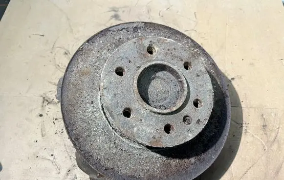 Mercedes-Benz Sprinter W906 Front wheel hub spindle knuckle