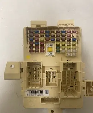 Hyundai Tucson TL Fuse module 91951D7650