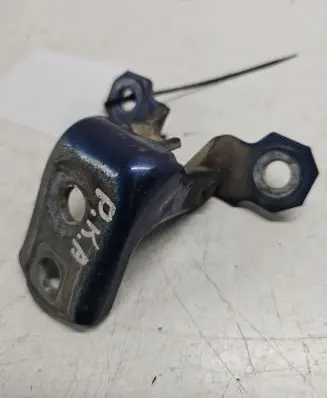 Renault Laguna II Front door lower hinge 