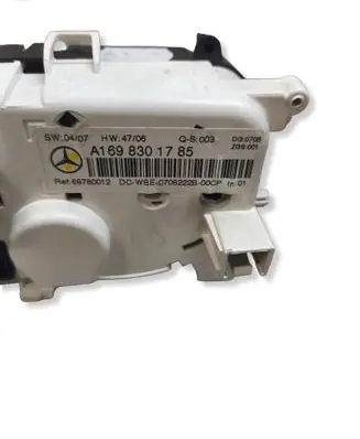 Mercedes-Benz B W245 Climate control unit A1698301785 69780012