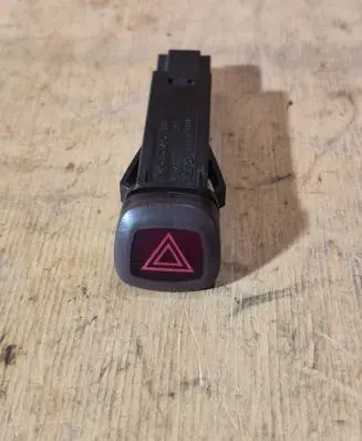Volvo S80 Hazard light switch 9168302
