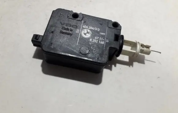BMW 5 E39 Central locking motor 67118352168 67.11-8352168