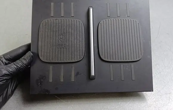 Hyundai Santa Fe V MX5 Wireless charging module 05560P6100NNB