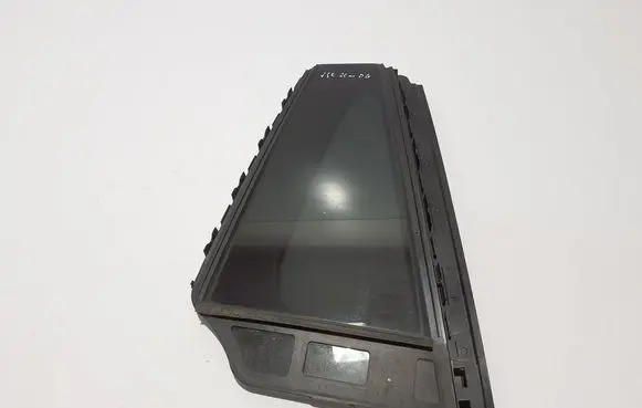 Volvo V60 Rear vent window glass 31442975
