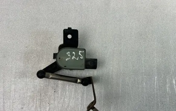 Audi A6 S6 C6 4F Headlight/headlamp level sensor 1T0907503