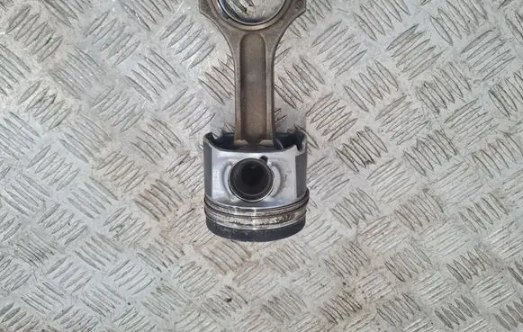 BMW X5 E70 Piston with connecting rod 