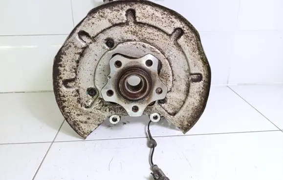 NIO ES8 Rear wheel hub spindle/knuckle P0242563