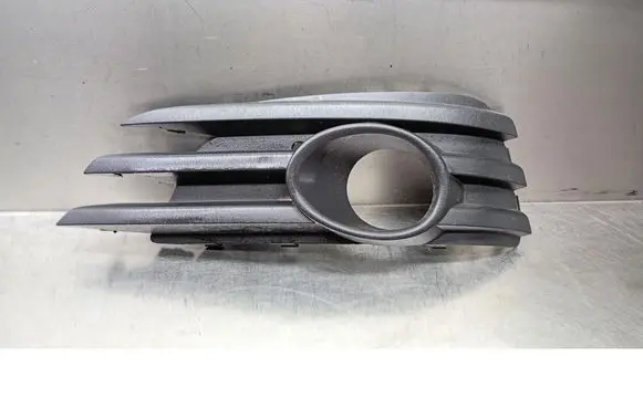 Opel Vectra C Front bumper lower grill 906000011