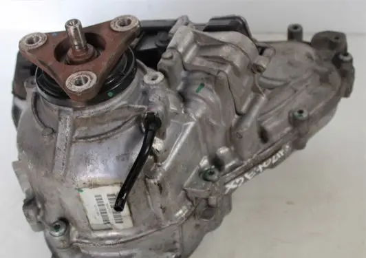 BMW X5 E70 Gearbox transfer box case 7643758