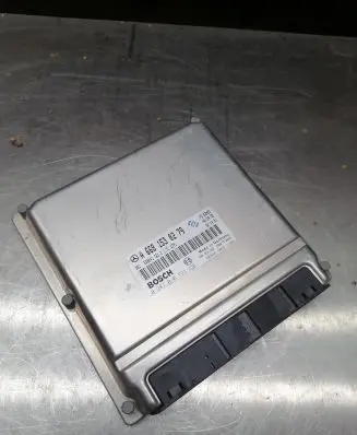 Mercedes-Benz A W168 Engine control unit/module A6681530279 0281010793