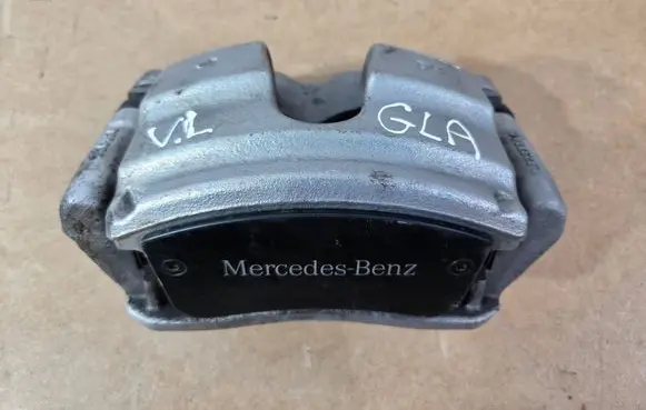 Mercedes-Benz GLA H247 Front brake caliper L72369