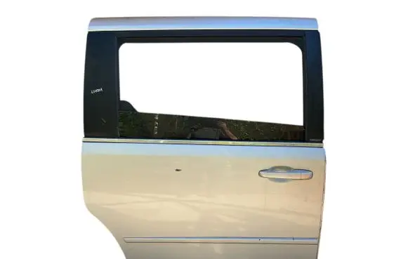 Chrysler Grand Voyager V Rear door