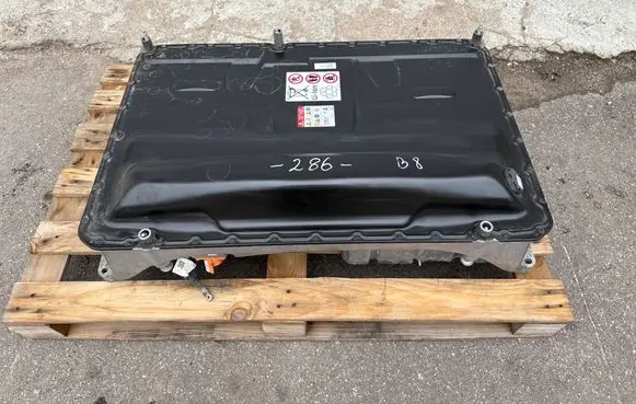 Volkswagen PASSAT B8 Hybrid / electric car battery 3Q0804841F 3Q0804842H 12E915703E