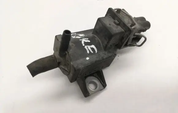 Toyota RAV 4 (XA30) Turbo solenoid valve 258600R010