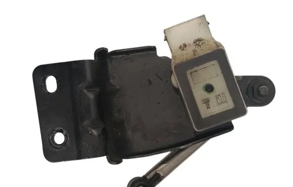 Maserati Ghibli Air suspension front height level sensor 89077263