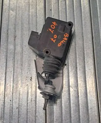 Peugeot 407 Central locking motor 9643826880