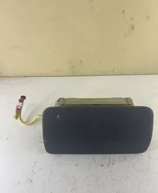 Mitsubishi Pajero Passenger airbag EN034