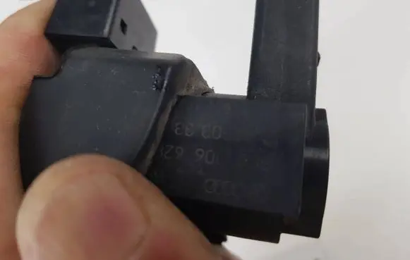 Audi A4 S4 B6 8E 8H Turbo solenoid valve 059906629A PX01425244 PX0425244