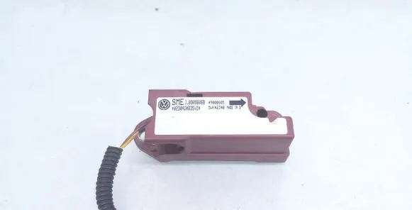 Skoda Octavia Mk1 (1U) Airbag deployment crash/impact sensor 1J0909606B 49000605 0230AD0B35VZ