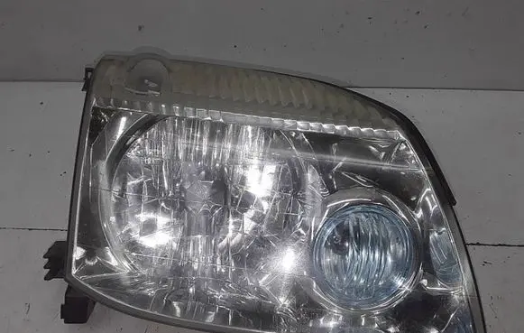 Nissan X-Trail T30 Headlight/headlamp WY21W12V21W