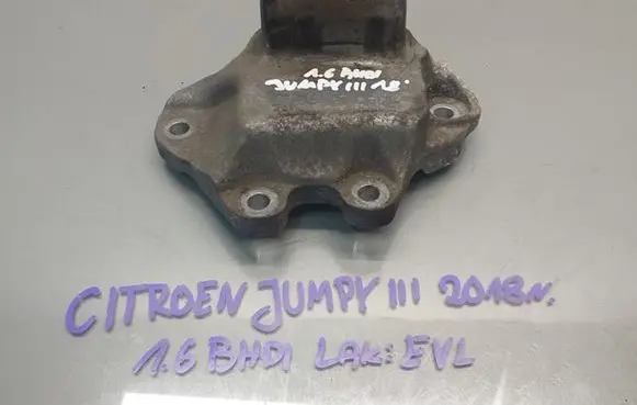 Citroen Jumpy Gearbox mounting bracket