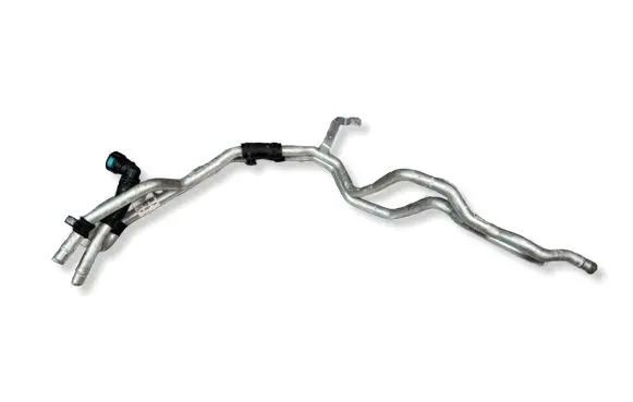 Jaguar F-Pace Electric car engine cooling hoses/pipes M8A28D236AD