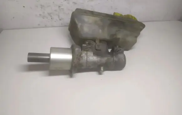 Volkswagen Sharan Master brake cylinder 7M1611303 8G085