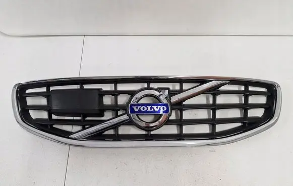 Volvo S60 Front bumper upper radiator grill 30795040