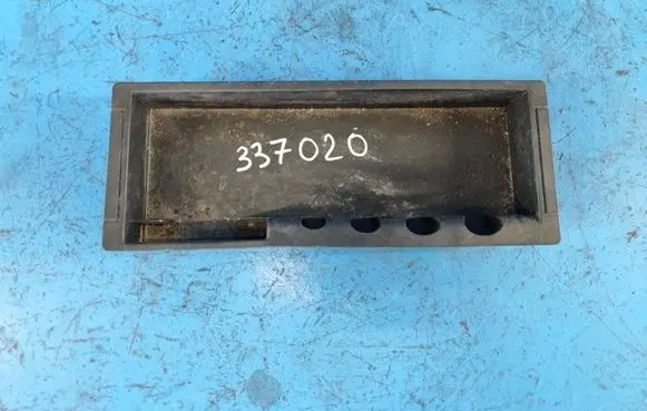 Ford Expedition Center console HC3Z2513546AA
