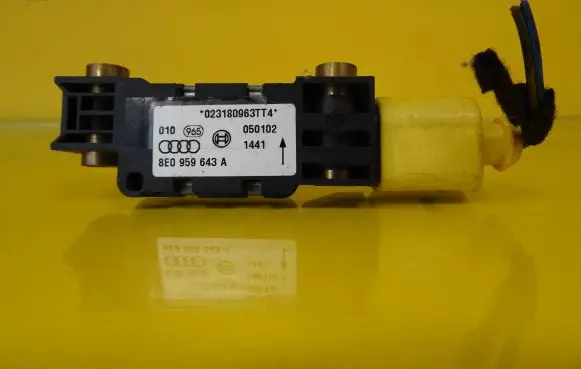 Audi A4 S4 B6 8E 8H Airbag deployment crash/impact sensor 8E0959643A