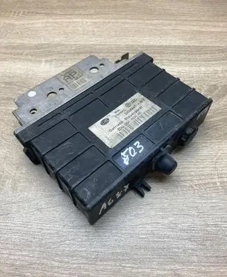 Audi 100 S4 C4 Sliding door lock loop/hook striker 5DG006962