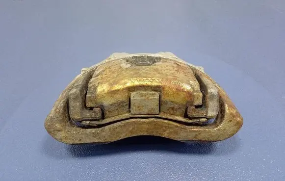 Volvo XC90 Front brake caliper 30657303