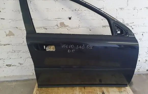 Volvo S60 Front door