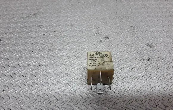 Volkswagen PASSAT B5 Other relay 443919578C