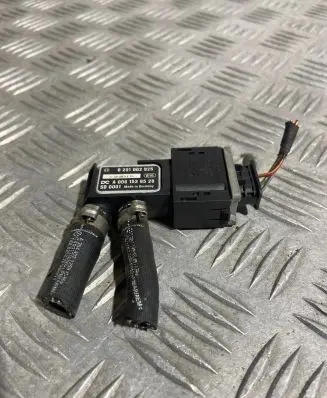 Mercedes-Benz E W211 Air pressure sensor A0061539528