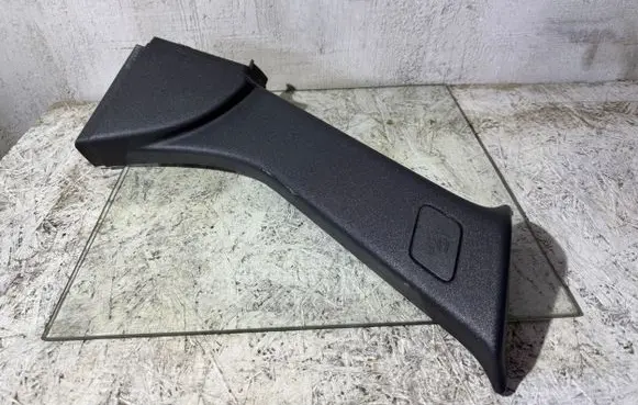 Volvo V50 (C) pillar trim 8641779