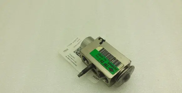 Volvo V60 Air conditioning (A/C) expansion valve 7036866