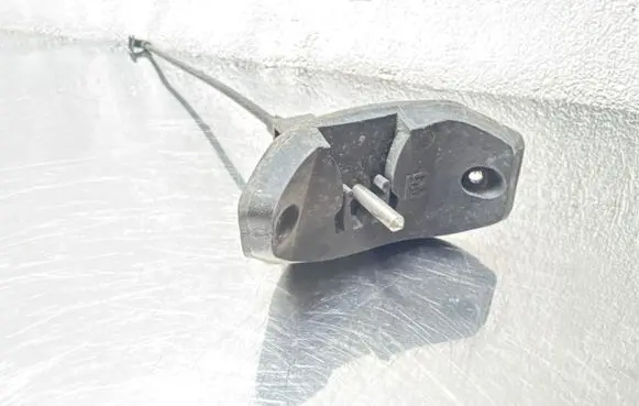 Opel Zafira A Fuel cap flap release cable 315242409