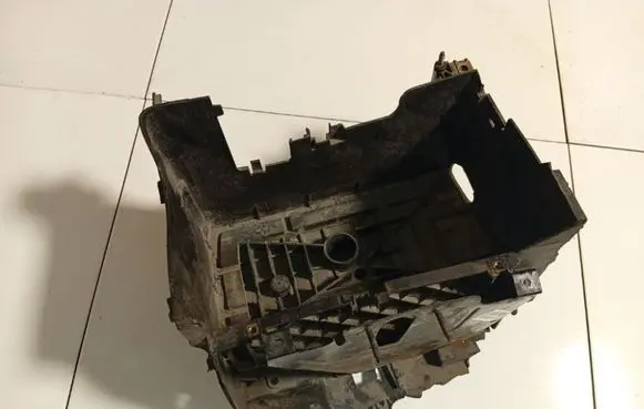 Renault Scenic III - Grand scenic III Battery box tray