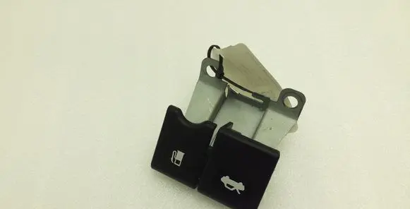Nissan Qashqai Engine bonnet (hood) release handle