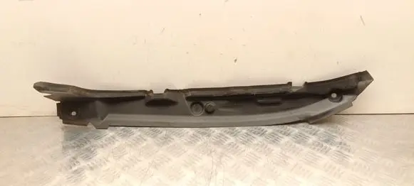 Polestar 2 Fender end trim 31688439