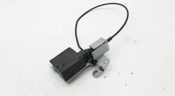 Jaguar XK8 - XKR Tailgate/trunk/boot lock/catch/latch