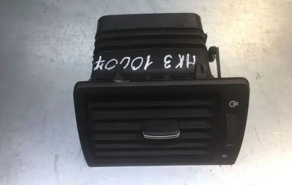 Ford Mondeo Mk III Dashboard side air vent grill/cover trim D1B1A
