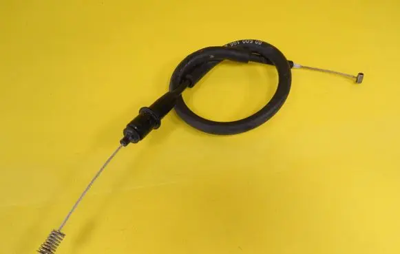 Opel Vectra B Throttle cable 90500196 90500196AJ