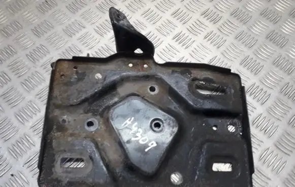 Honda CR-V Battery box tray 